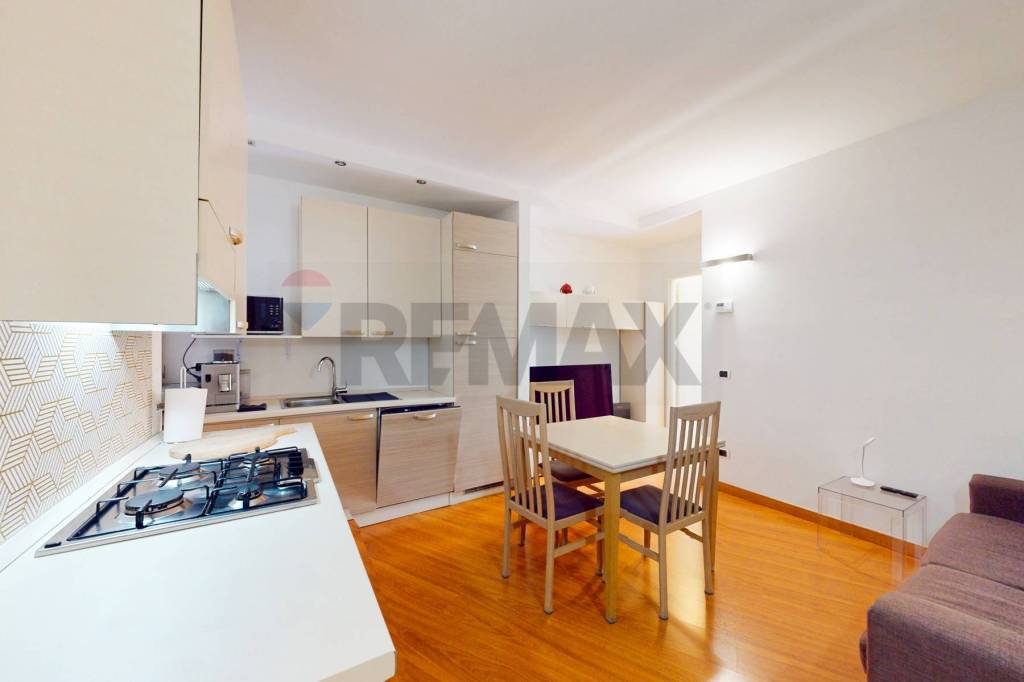 appartamento in vendita a Monza in zona Centro Storico