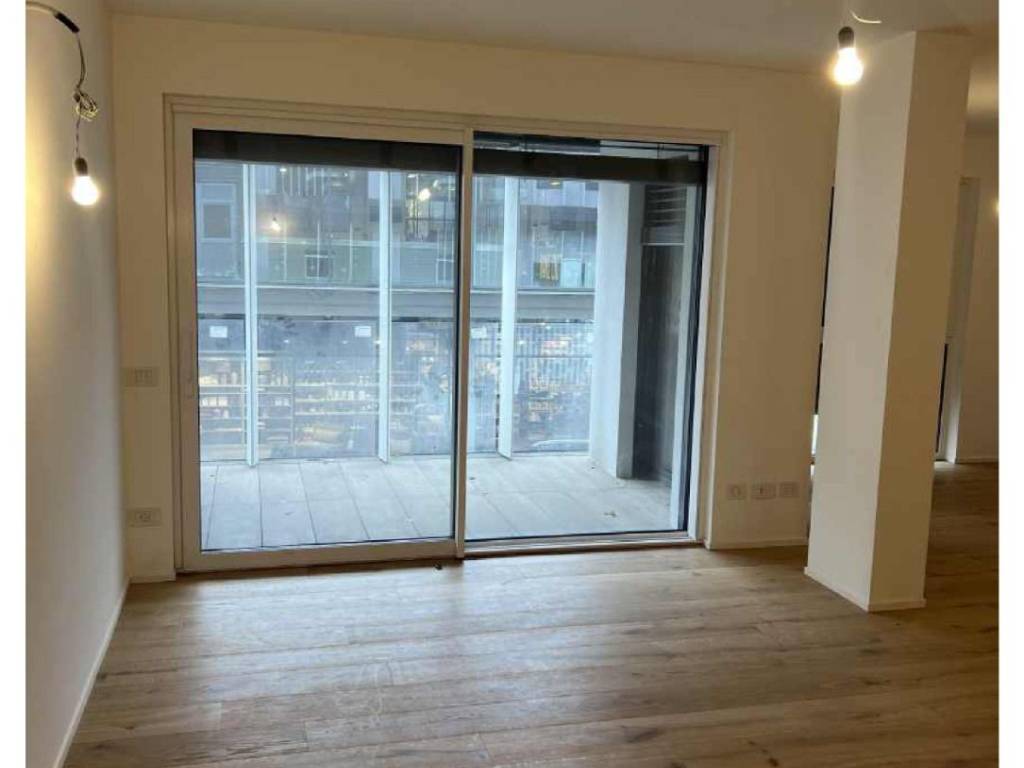 appartamento in vendita a Monza in zona Centro Storico