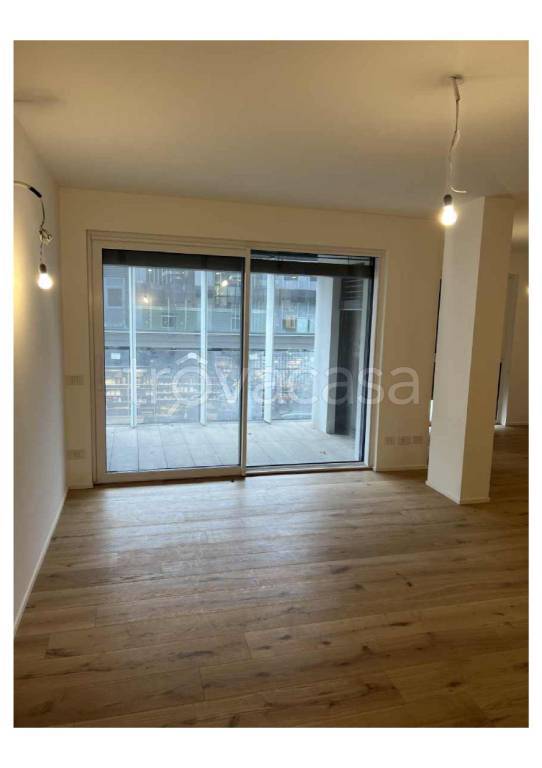 appartamento in vendita a Monza in zona Centro Storico