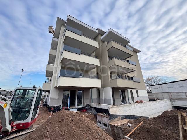 appartamento in vendita a Monza in zona Centro Storico