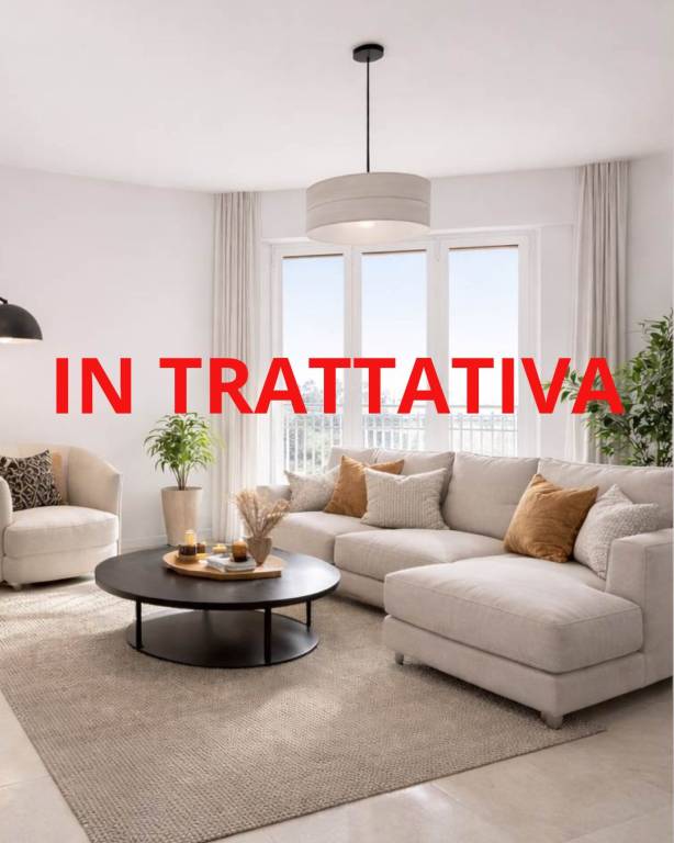 appartamento in vendita a Monza in zona Centro Storico