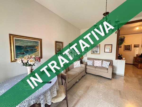 appartamento in vendita a Monza in zona Centro Storico