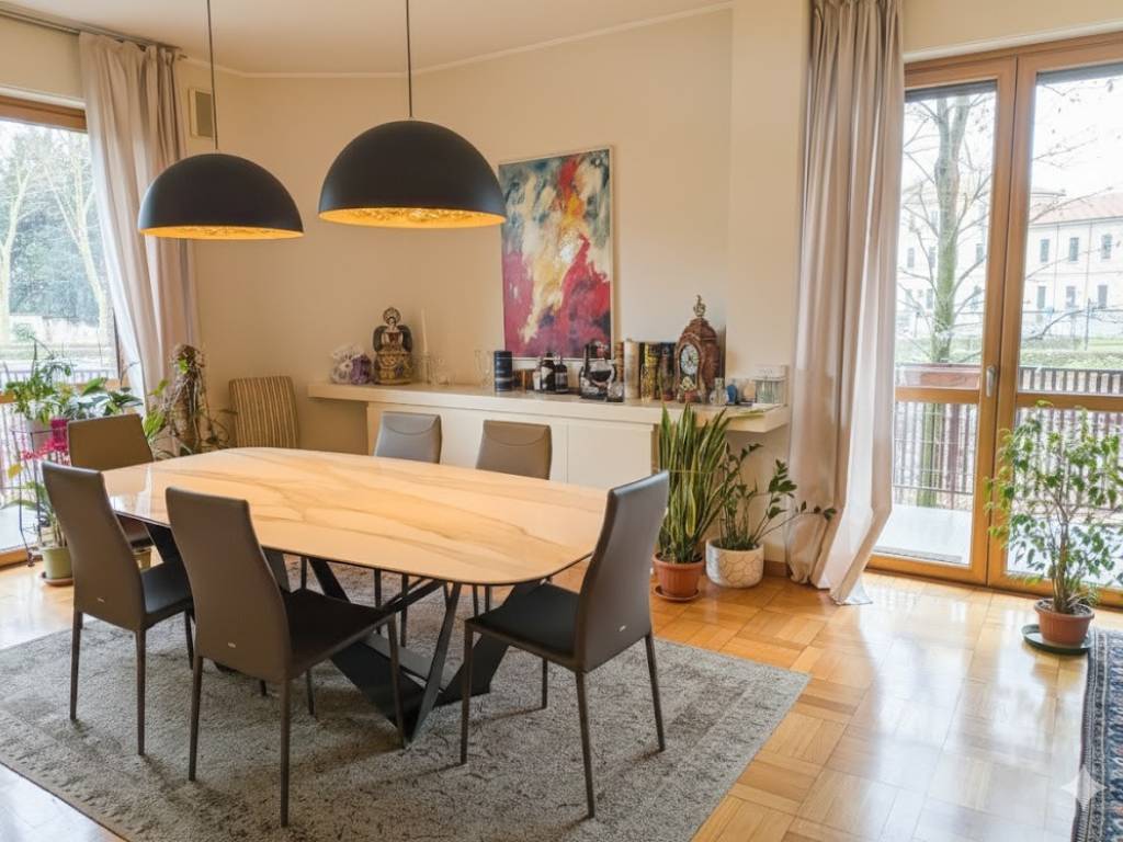 appartamento in vendita a Monza in zona Centro Storico