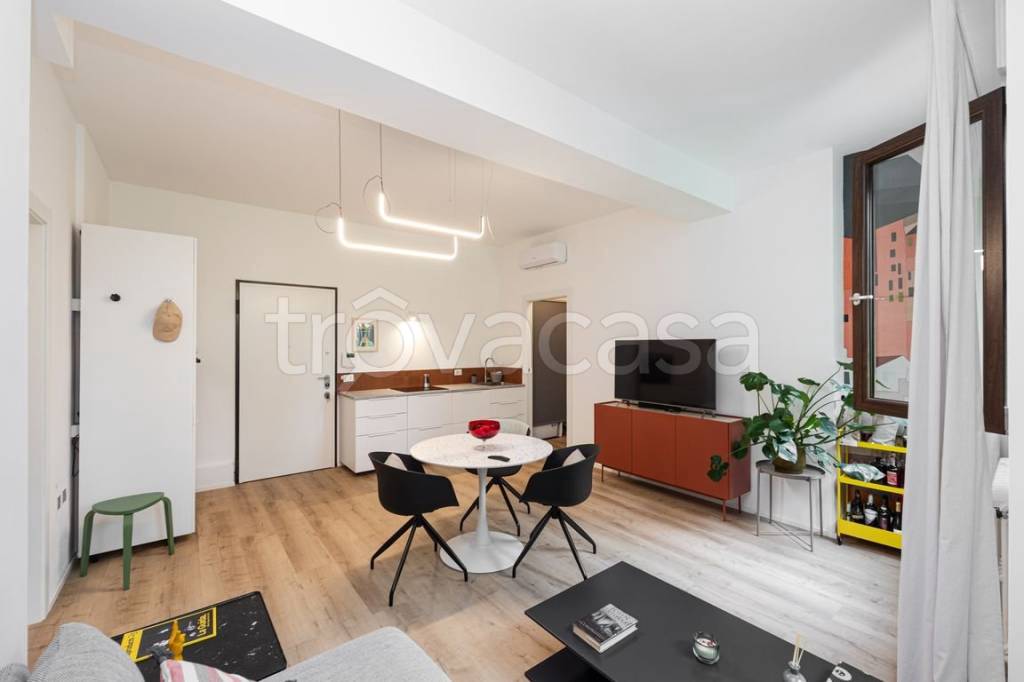 appartamento in vendita a Monza in zona Centro Storico