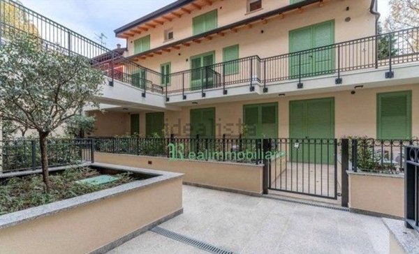 appartamento in vendita a Monza in zona Centro Storico