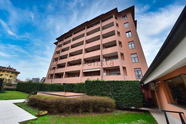 appartamento in vendita a Monza