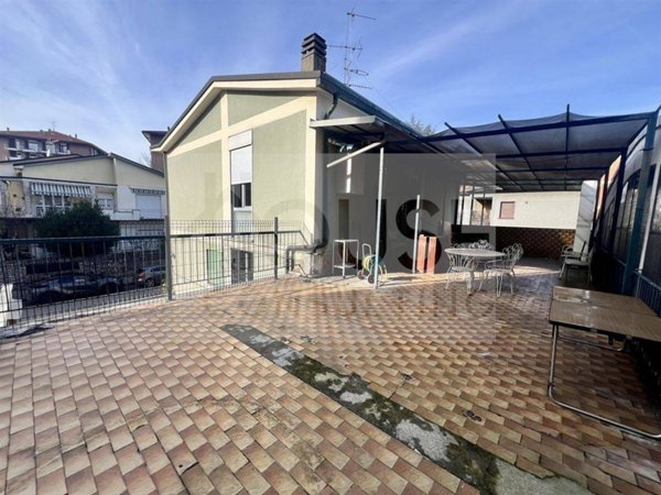 appartamento in vendita a Monza in zona Centro Storico