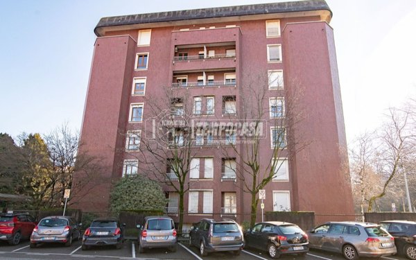 appartamento in vendita a Monza in zona Centro Storico