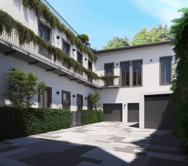 appartamento in vendita a Monza in zona Centro Storico