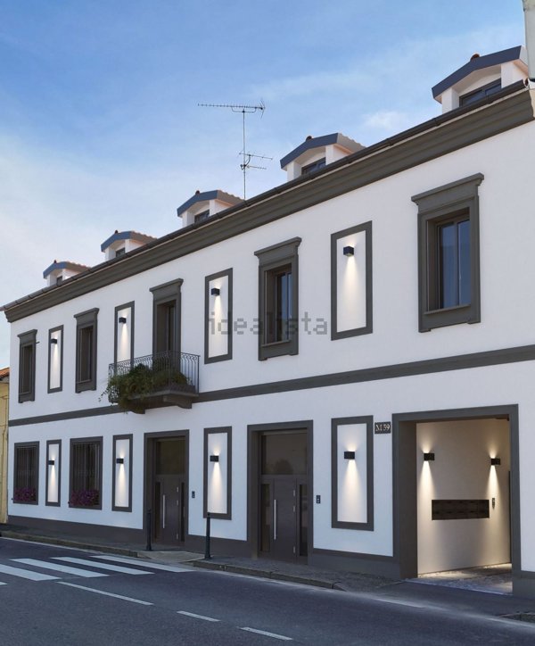 appartamento in vendita a Monza in zona Centro Storico