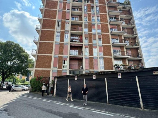 appartamento in vendita a Monza in zona Centro Storico