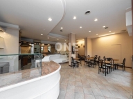 locale commerciale in vendita a Monza