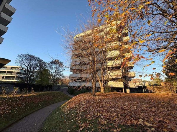 appartamento in vendita a Monza in zona Centro Storico