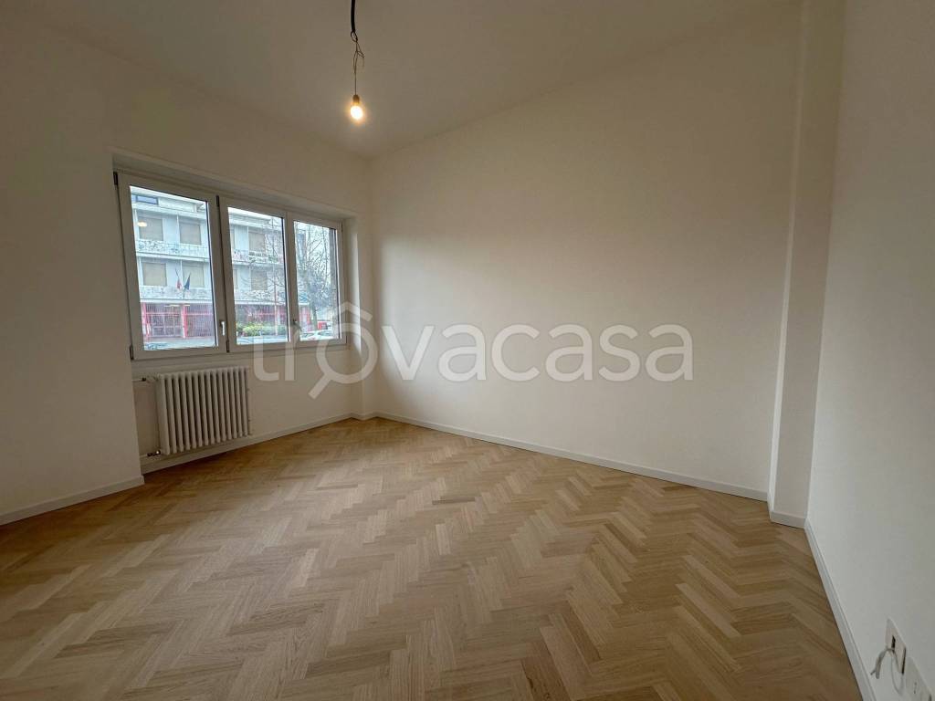 appartamento in vendita a Monza in zona Centro Storico