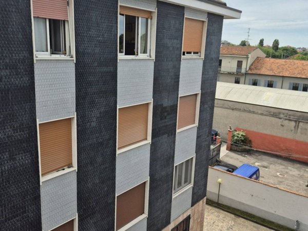 appartamento in vendita a Monza in zona Centro Storico