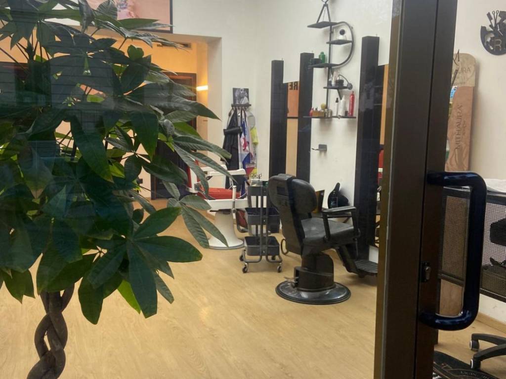 negozio in vendita a Monza