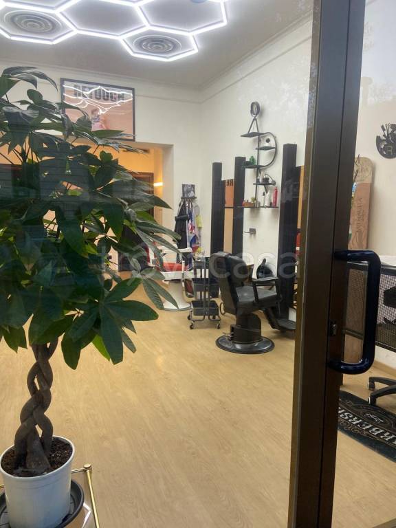 negozio in vendita a Monza