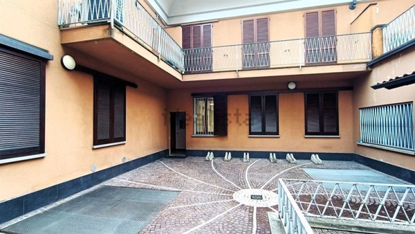 appartamento in vendita a Monza in zona Centro Storico