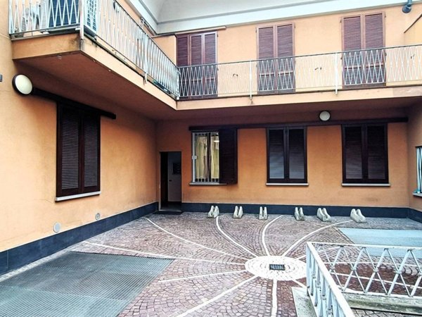 appartamento in vendita a Monza in zona Centro Storico