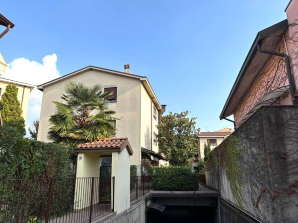 appartamento in vendita a Monza