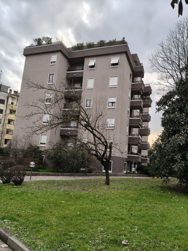 appartamento in vendita a Monza