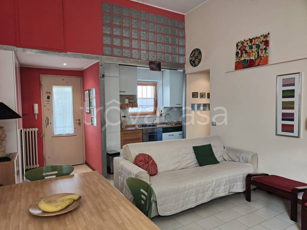 appartamento in vendita a Monza in zona Centro Storico