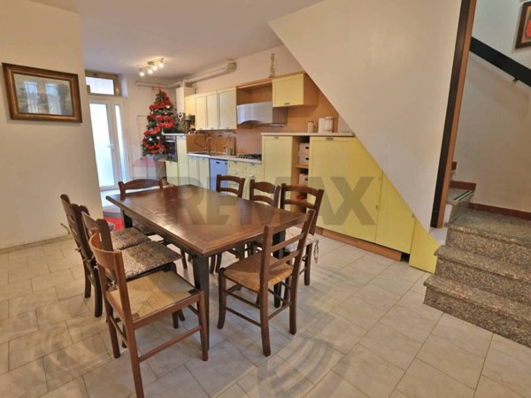 appartamento in vendita a Monza in zona Centro Storico