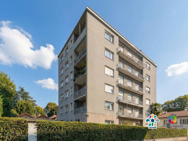 appartamento in vendita a Monza in zona Centro Storico