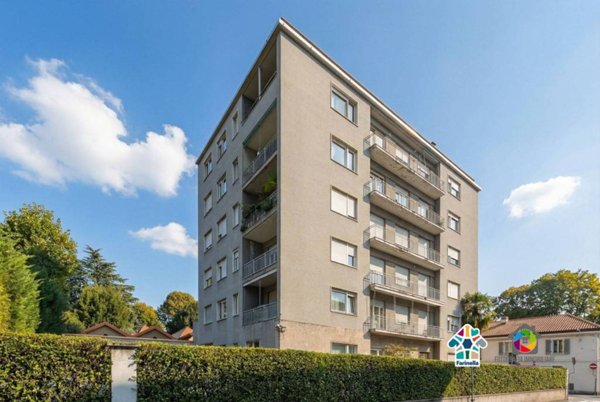 appartamento in vendita a Monza in zona Centro Storico