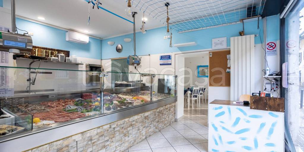 negozio in vendita a Monza