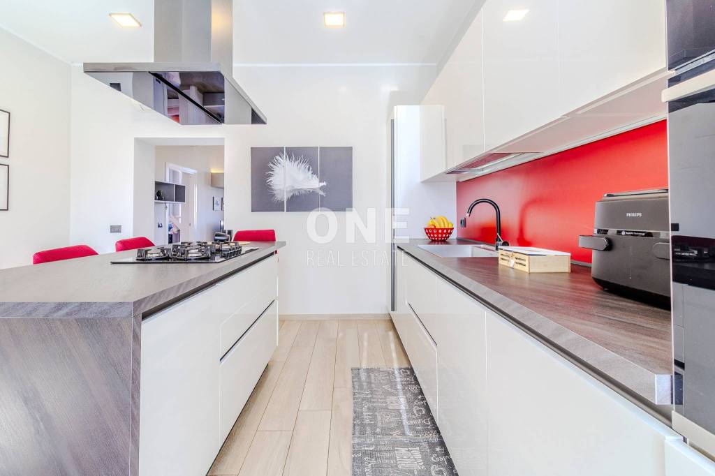 appartamento in vendita a Monza in zona Centro Storico