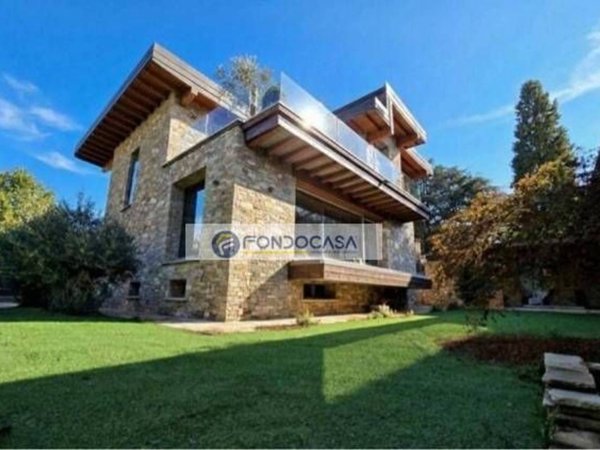 casa indipendente in vendita a Monza