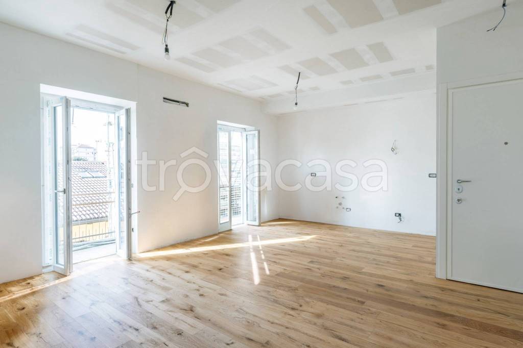 appartamento in vendita a Monza in zona Centro Storico