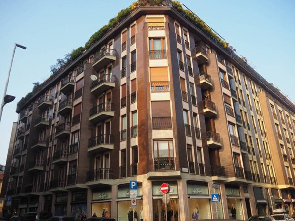 appartamento in vendita a Monza in zona Centro Storico