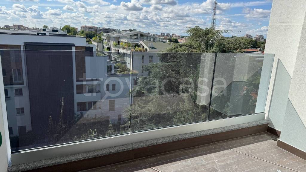 appartamento in vendita a Monza in zona Ospedale San Gerardo