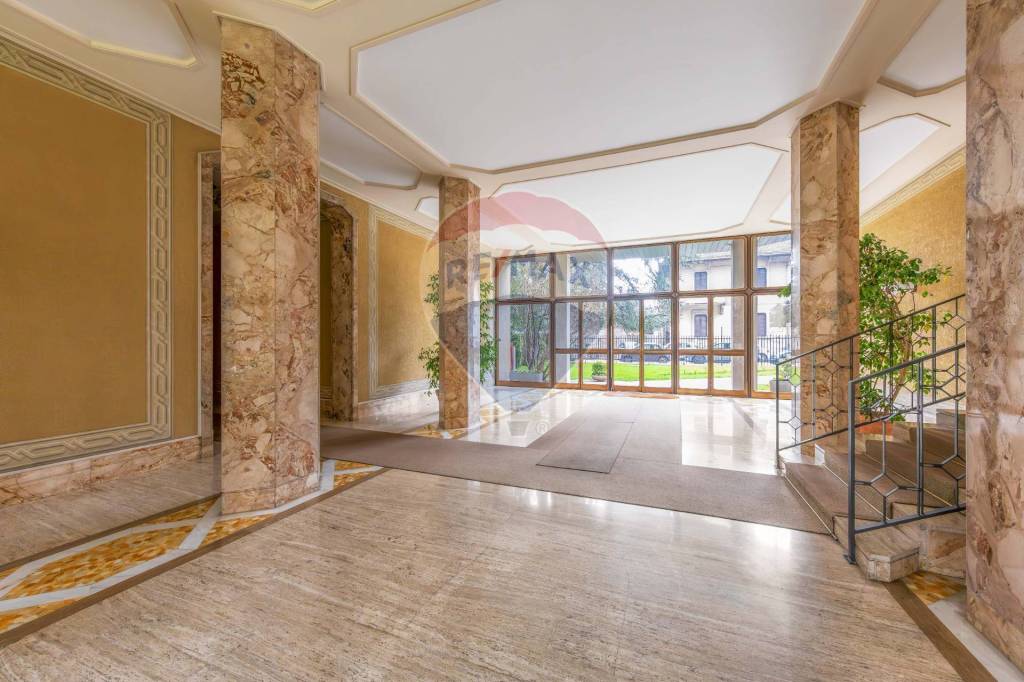 ufficio in vendita a Monza in zona Centro Storico