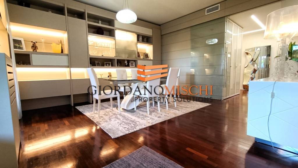 appartamento in vendita a Monza in zona Ospedale San Gerardo