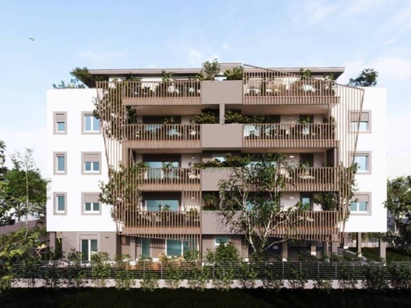 appartamento in vendita a Monza in zona Centro Storico