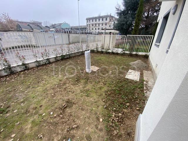 appartamento in vendita a Monza in zona Centro Storico