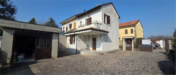 casa indipendente in vendita a Monza