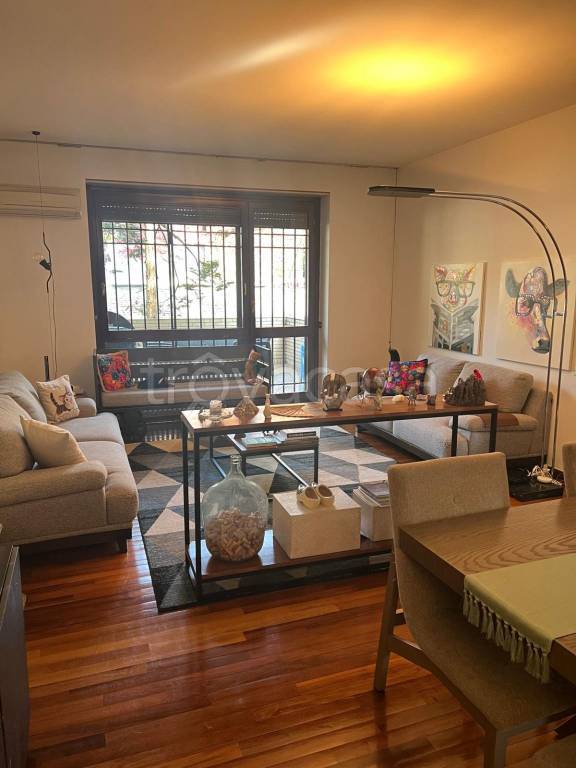 appartamento in vendita a Monza in zona Centro Storico