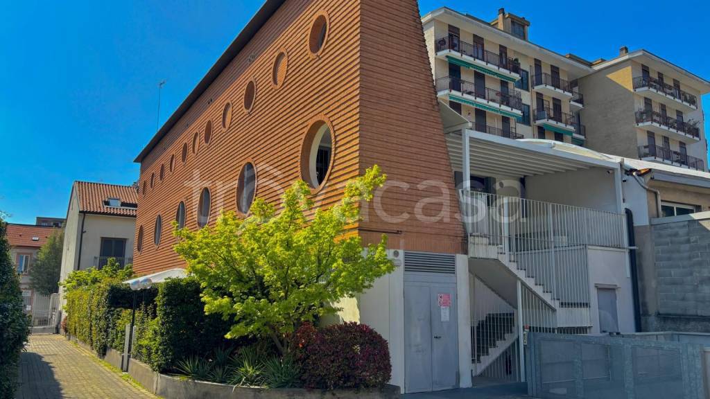 appartamento in vendita a Monza in zona Ospedale San Gerardo