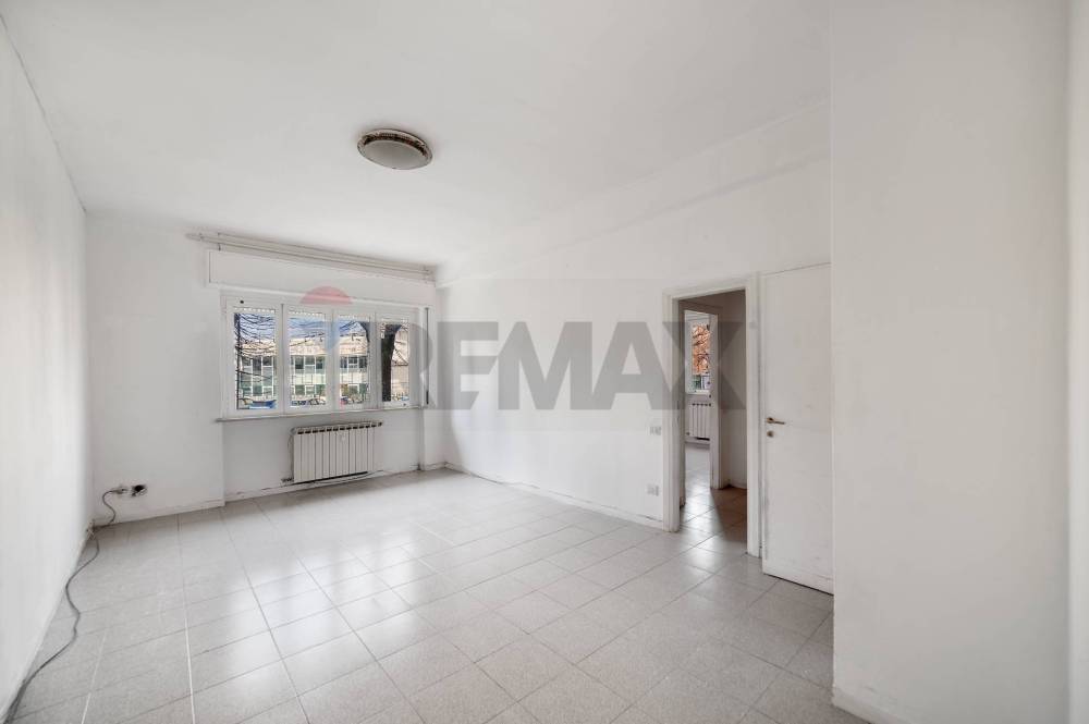 appartamento in vendita a Monza in zona Centro Storico