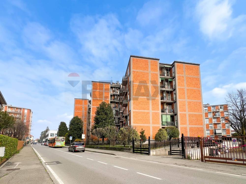 appartamento in vendita a Monza in zona Centro Storico