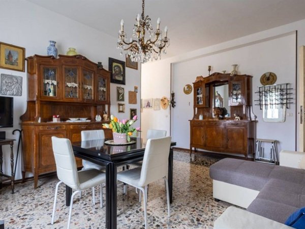 appartamento in vendita a Monza in zona Centro Storico