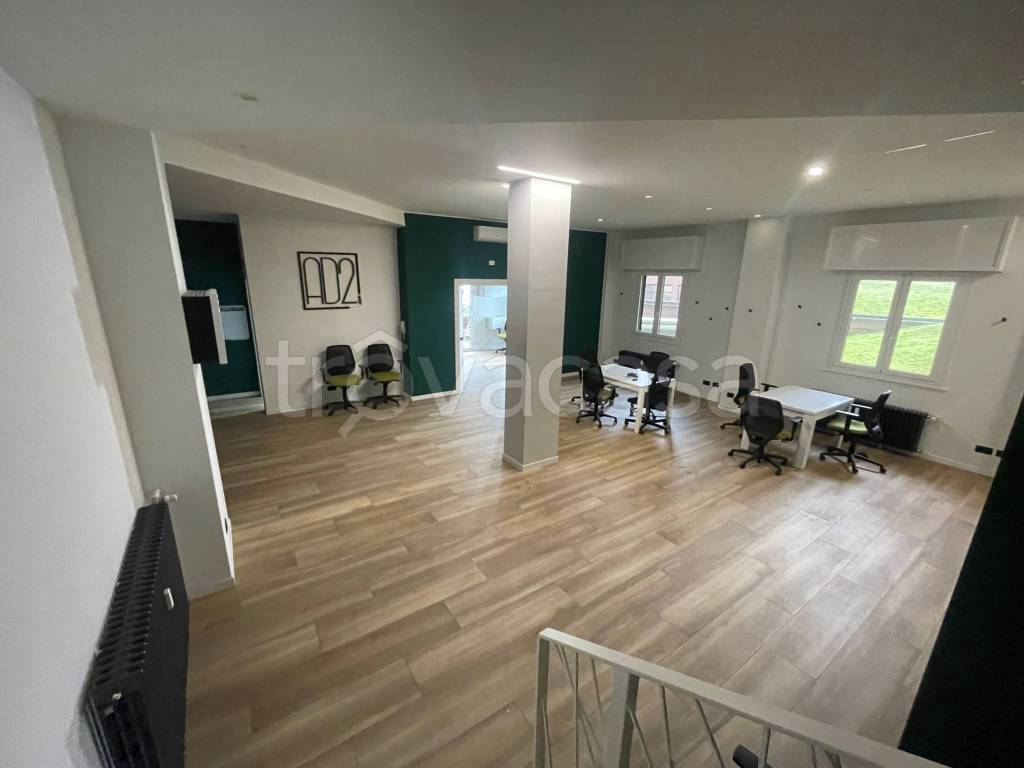 ufficio in vendita a Monza