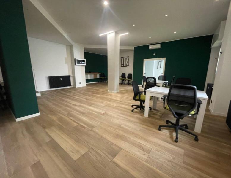 ufficio in vendita a Monza