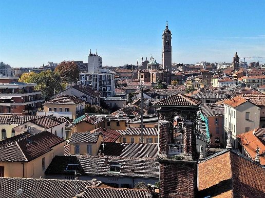 appartamento in vendita a Monza in zona Centro Storico