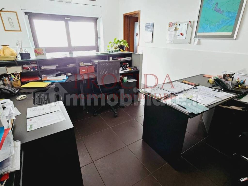 ufficio in vendita a Monza