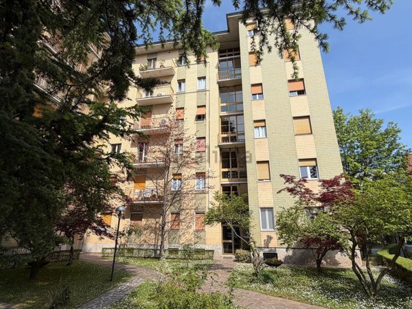 appartamento in vendita a Monza